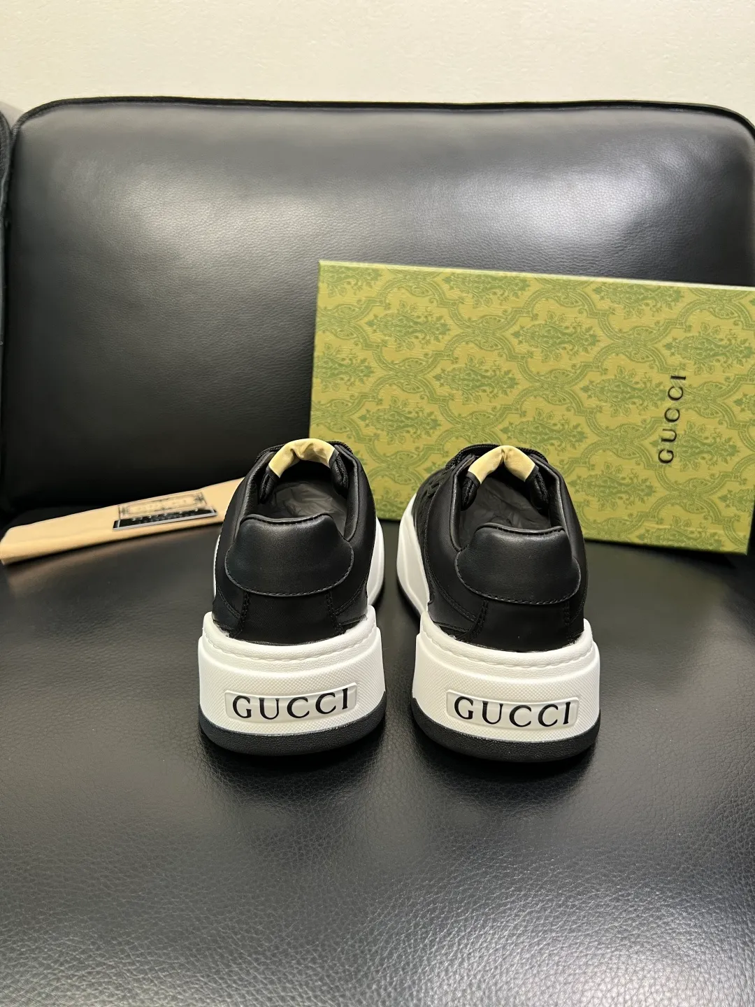 Men's shoes 💰820 Gucci high quality top crafts Gucci counter new original factory configuration, imported cowhide patchwork fabric from Italy, imported cowhide lining, breathable and comfortable, sole: original factory special supply original sole super comfortable, original factory and single goods, welcome to compare, code number 38-44 (customized 45 46)